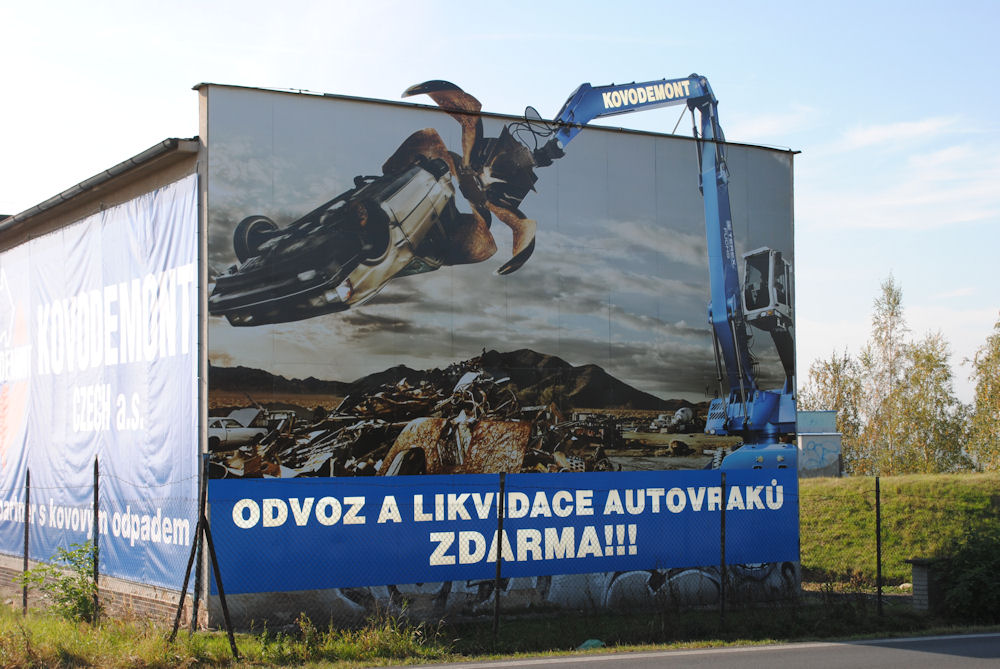 instalace billboardu na budově
